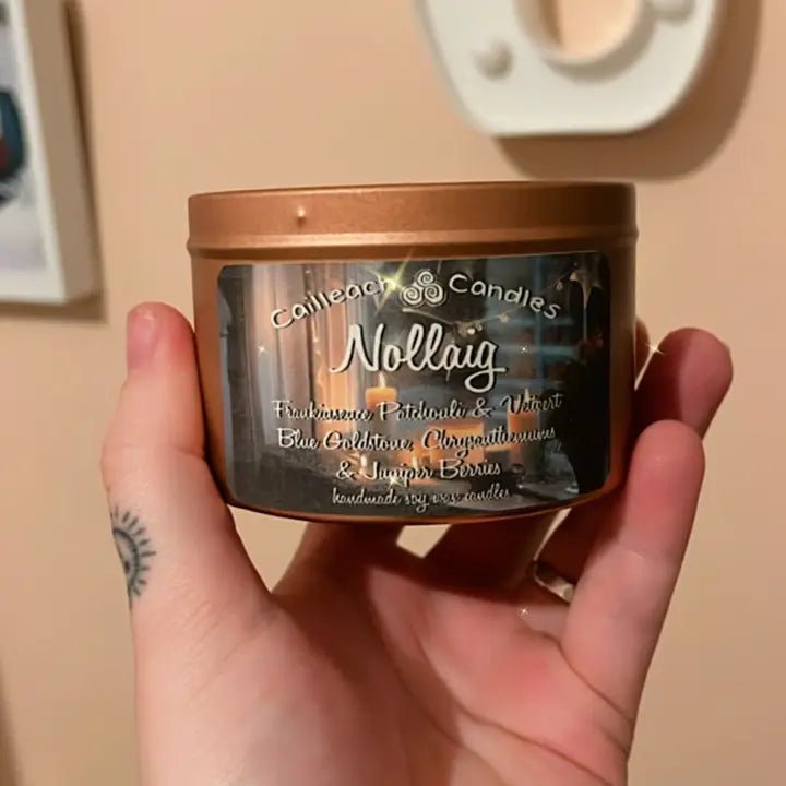 Nollaig Candle
