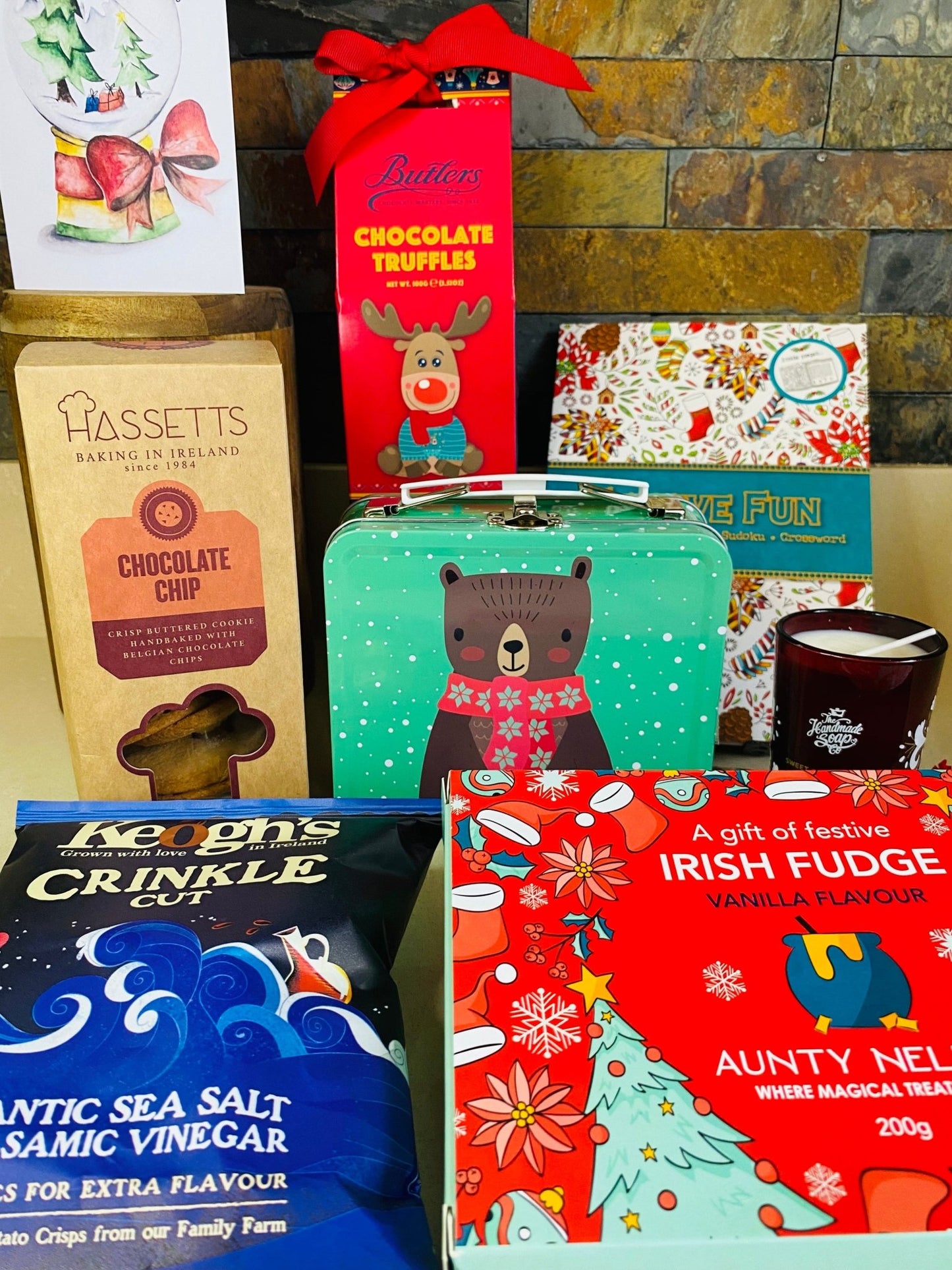 Christmas Gifts - Christmas Sweets & Treats Hamper