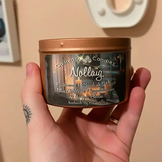 Nollaig Candle