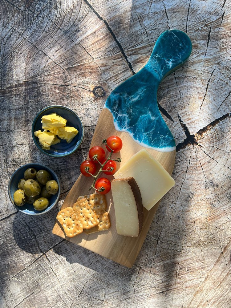 Traditional Paddle Shaped Cheese Board - NO GIFT BOX