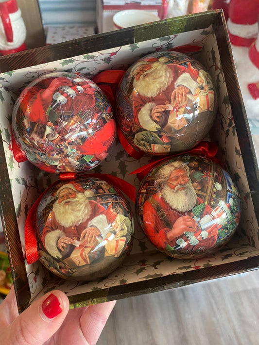 Set of 4 Santa Baubles